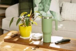 Voyager 40 Oz Tumbler With Handle And Straw Lid- Alpine -HYDRAPEAK Sales Voyager 1 f30abd57 5921 4804 8880 38066f05ff19